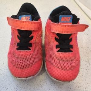 Nike toddler shoes